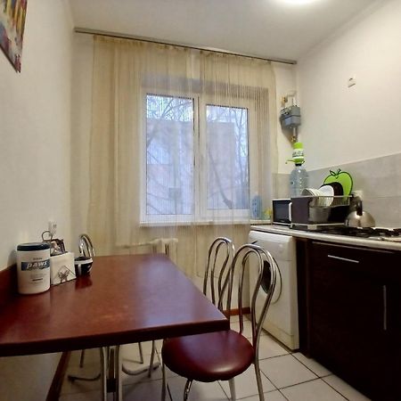 Квартира Біля Залізничного Вокзалу Vinnitsya Dış mekan fotoğraf